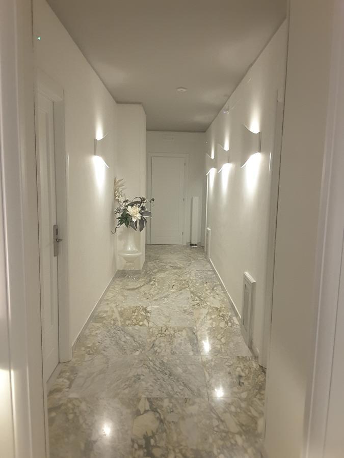 B&B Abatjour - Ambiente Sanificato - Test Antilegionella Assolto Фоджиа Экстерьер фото