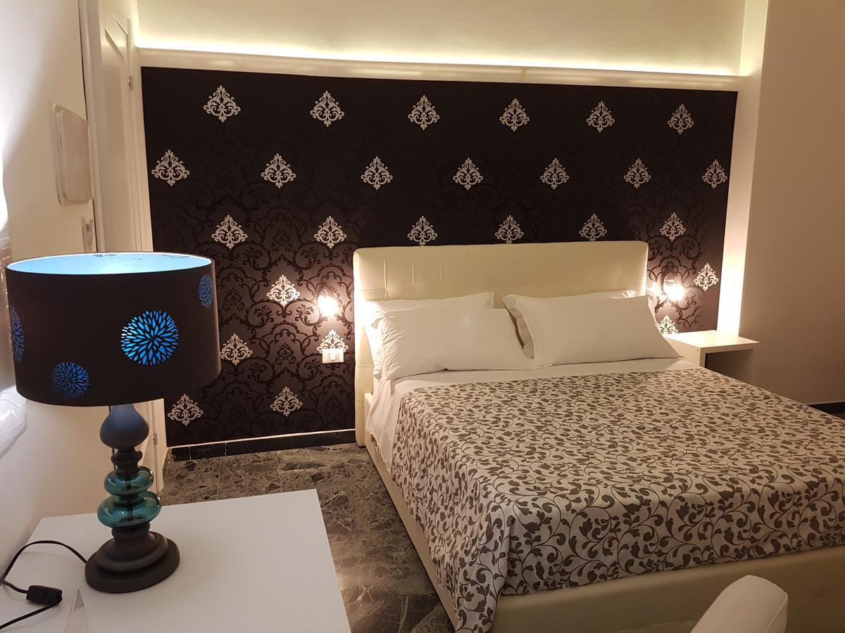 B&B Abatjour - Ambiente Sanificato - Test Antilegionella Assolto Фоджиа Экстерьер фото