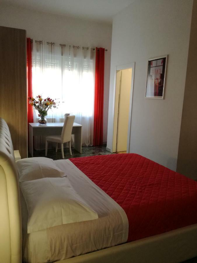 B&B Abatjour - Ambiente Sanificato - Test Antilegionella Assolto Фоджиа Экстерьер фото